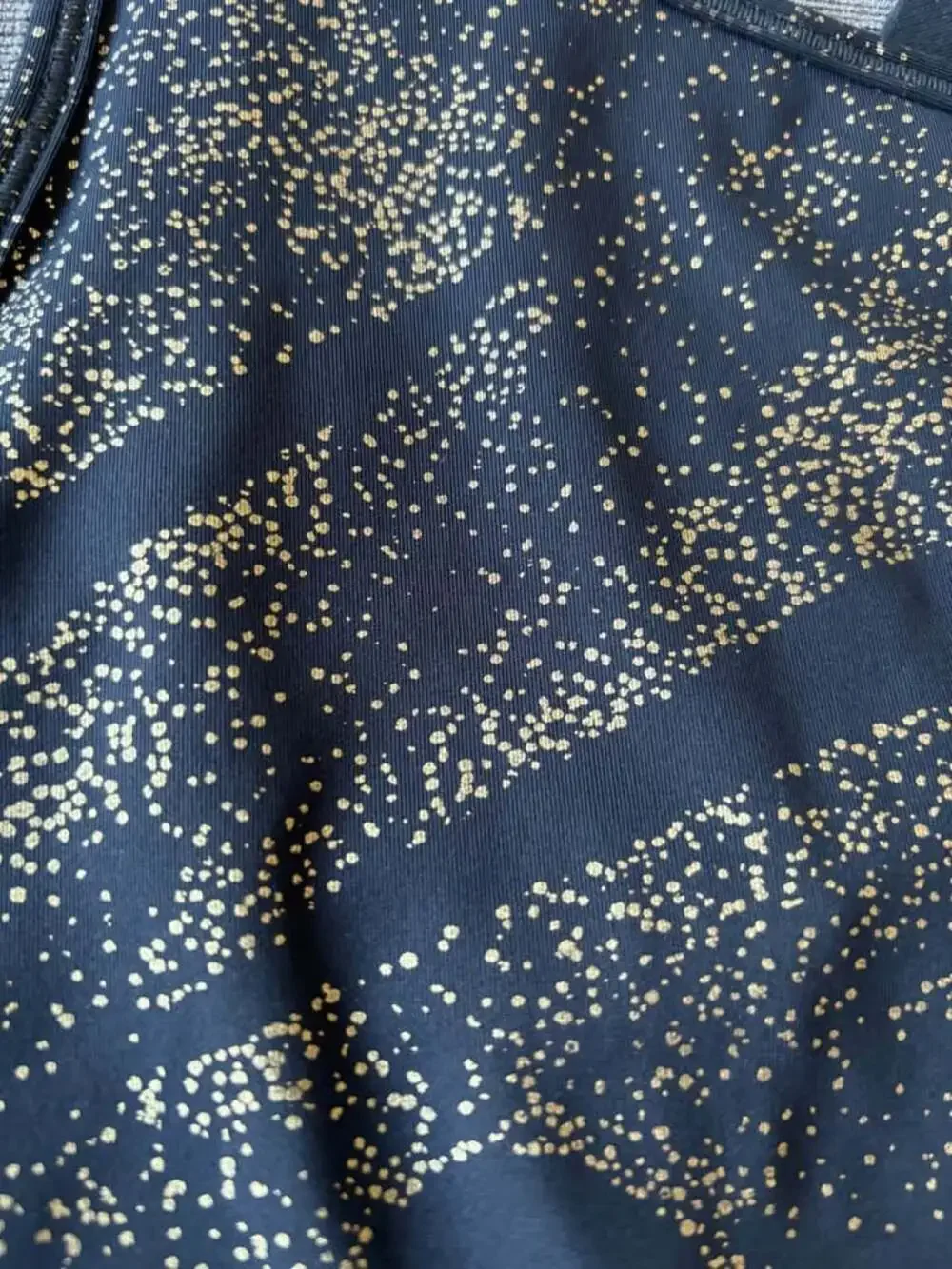 Nike Dri-FIT Swoosh Asymmetrical Sports Bra - Black & Gold Glitter - Size Small